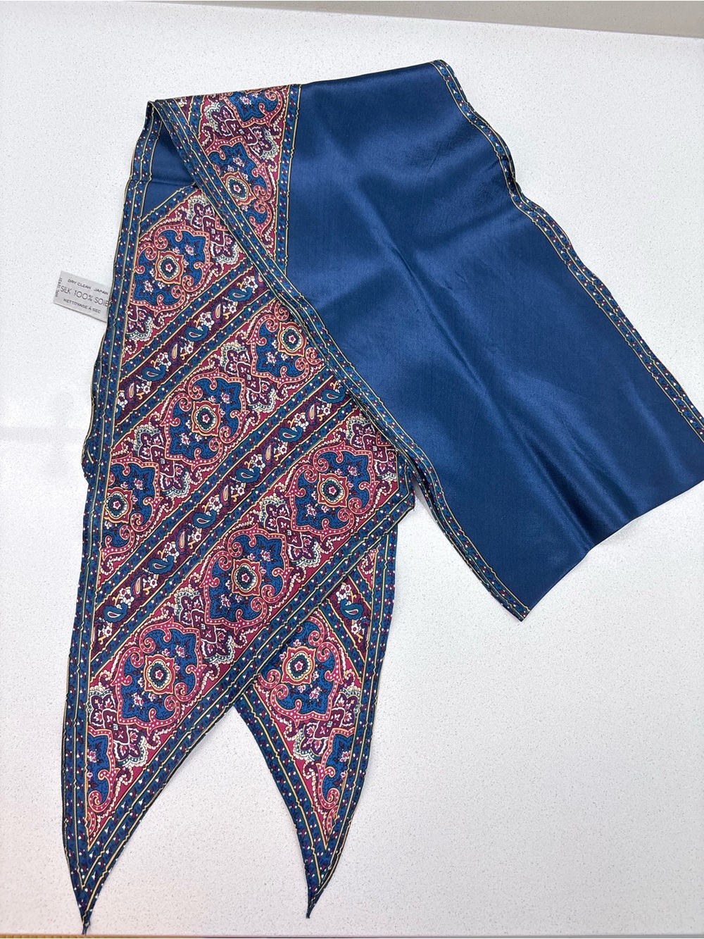 Liz Claiborne Silk Paisley Scarf in Navy and Burgundy like new vintage